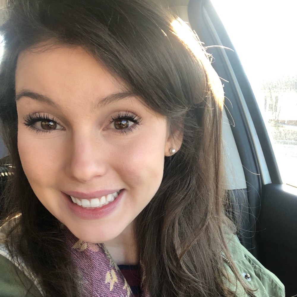 Meet your Posher, Alyssa